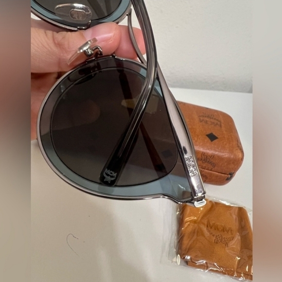 ?️ MCM?️ SUNGLASSES ✨️? main image 7